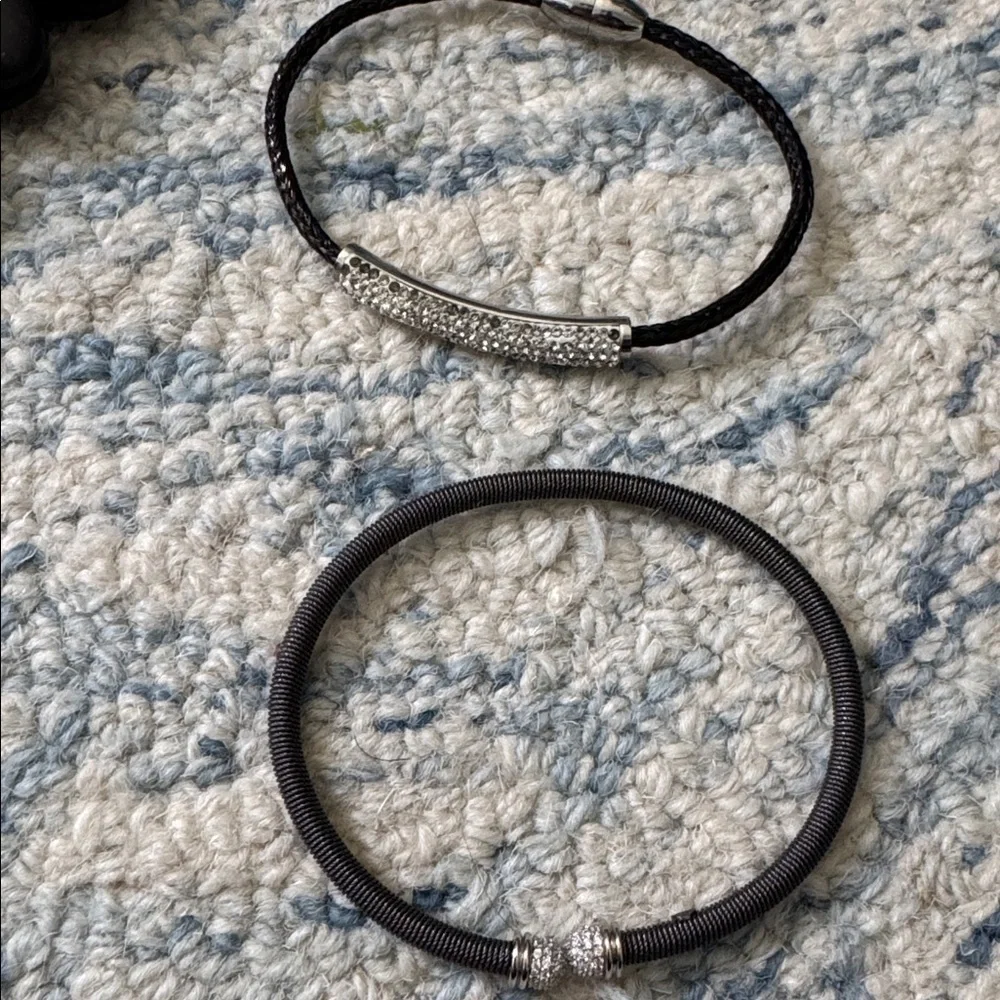 Elegant Black five magnetic and elastic sparkle Bracelet Set